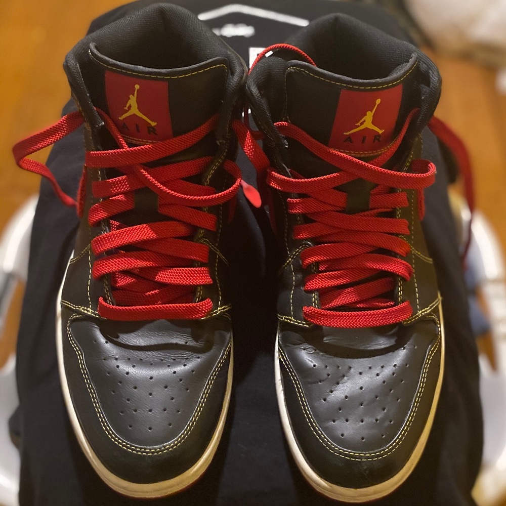 AIR JORDAN 1 RETRO PHAT